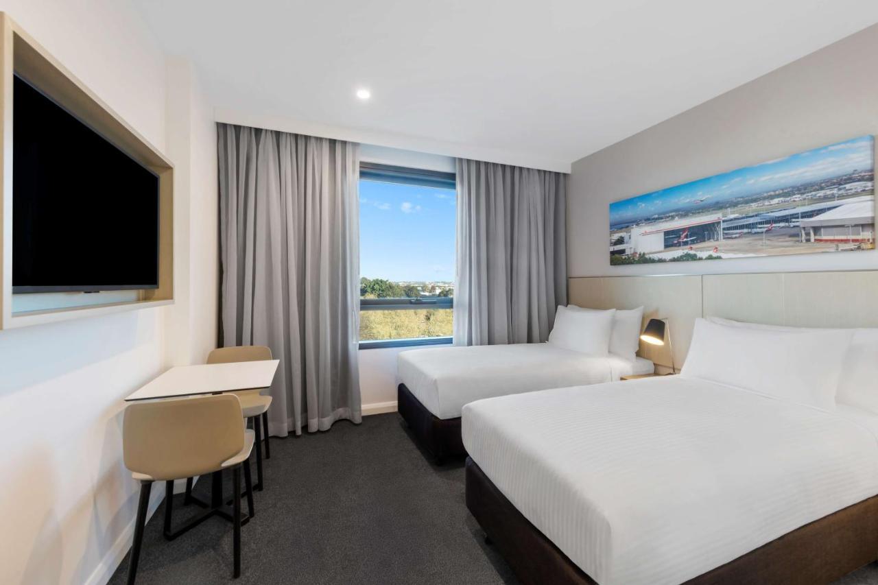Travelodge Hotel Sydney Airport Εξωτερικό φωτογραφία A room at the airport